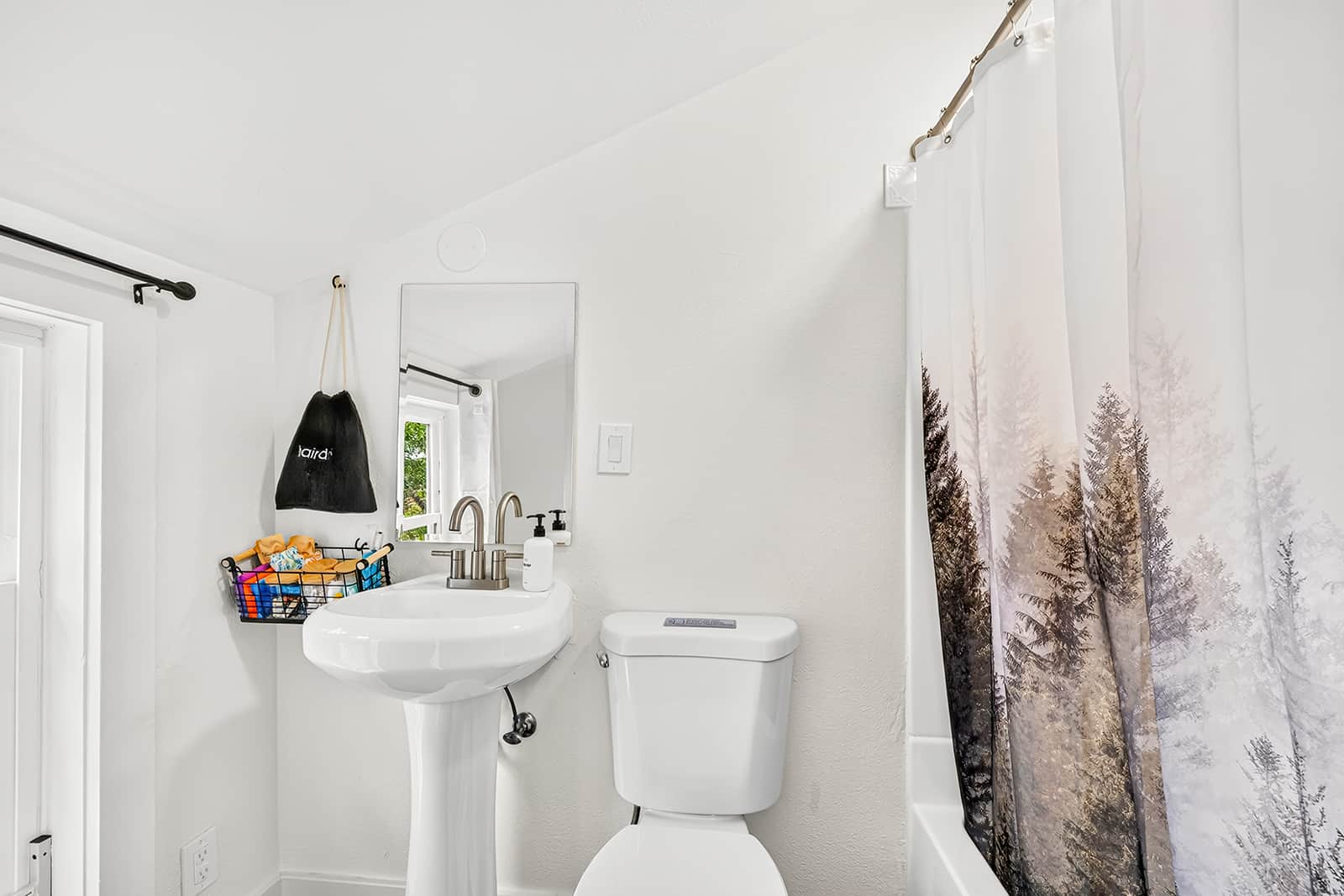 The Junior Suite bathroom